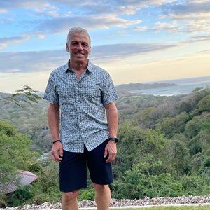 Meet your Posher, Cliff